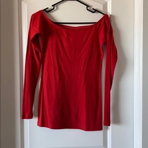 Red Fabletics long sleeve ribbed top.